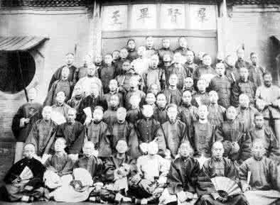 法国大革命刽子手 ◎ 左宗棠是“革命的刽子手”,还是“维稳的急先锋”