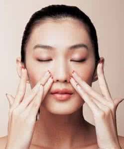 去除法令纹按摩手法 怎样除法令纹 怎样按摩去除法令纹