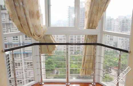飘窗护栏装修效果图 飘窗护栏安全隐患 飘窗护栏装修效果图 安装隐患需注意