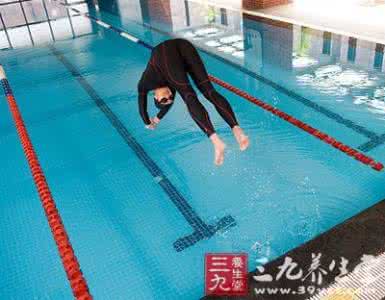 田亮跳水夺冠视频 曝田亮真土豪 贸然跳水内脏最受伤