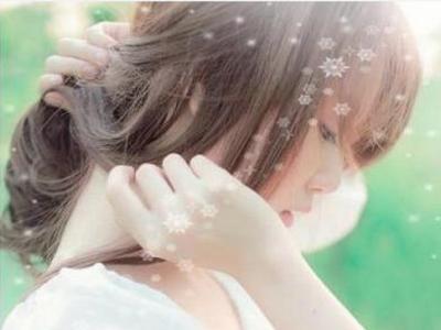 微微同人路过你的世界 微小说  原来我根本不在你的世界里...。