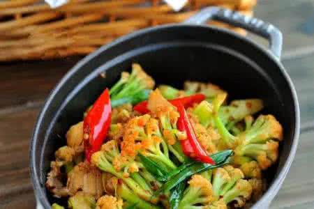 健身人怎么吃花菜 花菜竟然这么馋人 我要多吃一碗饭!
