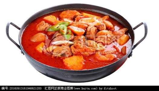 走地鸡煲汤 想用廉价鸡块煲出走地鸡的鲜美?食品博士的秘诀:放土豆