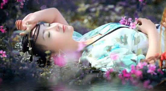 晓来谁染枫林醉 笑染枫林，为谁醉？【情感美文】