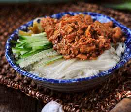 鸡蛋豆腐 鸡蛋豆腐炸酱面