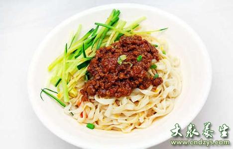 杂酱面的面怎么做 怎样做杂酱面