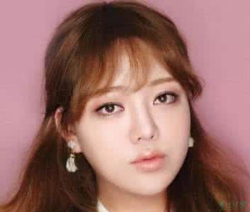 韩式清新少女妆画法 如何打造粉嫩韩式少女妆