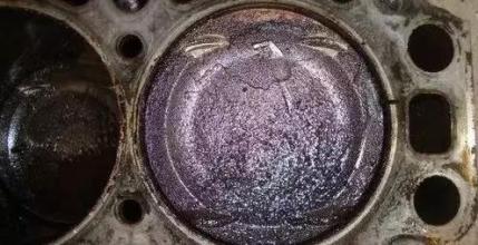 发动机积碳怎么清理 改正驾驶方法 爱车积碳少一半-今日头条