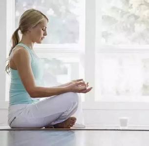 女人卵巢早衰的症状 女人吃的太撑是“卵巢”早衰病因