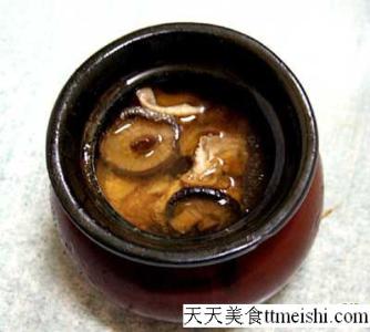 瓦罐鸡汤的做法 湖北特色瓦罐鸡汤的做法视频