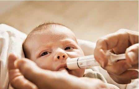 婴儿感冒好转的症状 婴儿感冒的症状有哪些？