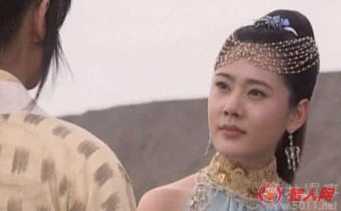 水母阴姬和石观音 水母阴姬和石观音的关系 石观音为什么怕水母