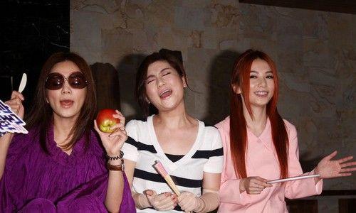 手被电烧伤了怎么办 she谁被烧伤了 she被烧伤