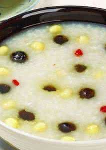 安神助眠养颜粥 助眠粥有哪些 晚上失眠就喝这五款粥