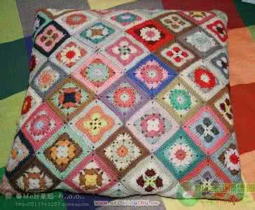 抱枕靠垫的钩编图解 日版精选钩编小物----衣领 发饰 靠垫 鞋帽