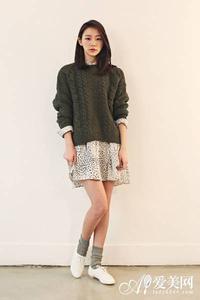 长款套头毛衣怎么搭配 套头毛衣可以搭配什么裙子