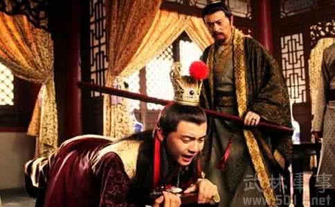 贾政是贾宝玉的父亲 贾政为什么不喜欢宝玉 贾政为什么要打宝玉 贾宝玉