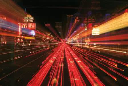 夜景摄影技巧 【摄影技巧：如何获得夜景完美光线轨迹】