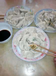 包水饺机器 慰劳什么意思 真想包碗水饺,慰劳终日操劳的奶奶