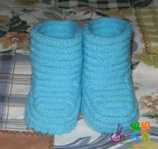 宝宝裙子棒针编织视频 宝宝漂亮棒针小靴子 棒针编织----冬季里给单调的靴子来点装饰