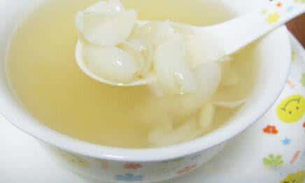 流鼻血喝什么汤 名医名方：“白虎止衄汤”治疗流鼻血 (2012-08-24 19:28:27)转载▼标签： 健康