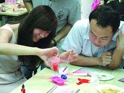 上班族缓解久坐小技巧 diy吧：上班族一定要学的手工小技巧！