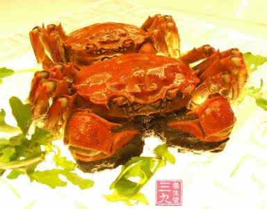 菊黄蟹肥秋正浓下一句 十月菊香蟹肥 品味华丽“蟹”逅