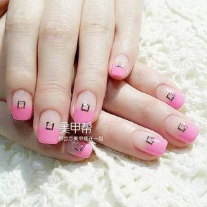 美甲样式 美甲样式 适合冬季美甲的样式