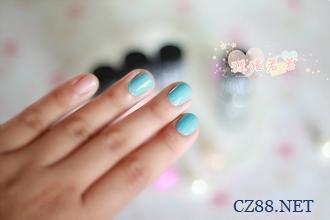 什么色的指甲油好看 夏天擦什么颜色指甲油