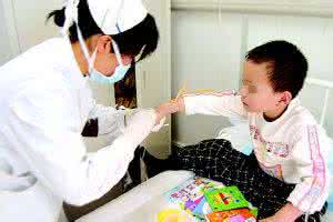 新疆艾滋病 新疆男孩 艾滋病检测 新疆艾滋病事件