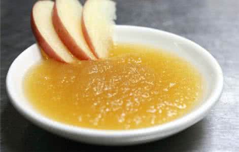 苹果煮熟吃的功效 煮熟苹果水有什么功效？