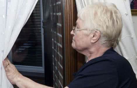 冬季开窗通风时间间隔 开窗有学问：冬季老人开窗注意什么