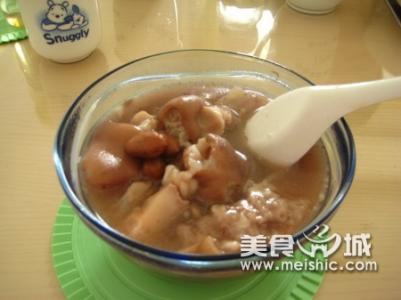 通草猪蹄汤 【孕妇产妇滋补汤】通草黄花猪蹄汤