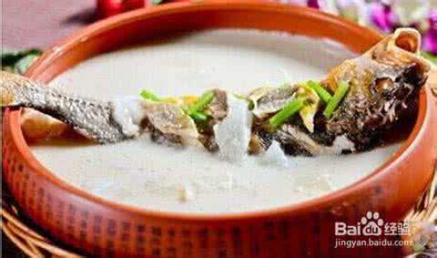 怎样熬鱼汤好喝又营养 怎样熬鱼汤(转)