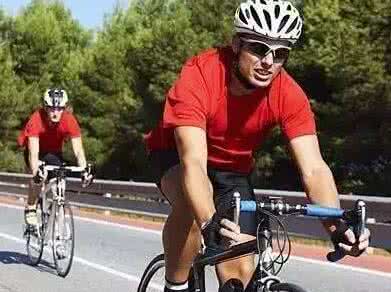 山地车骑车姿势 健身运动 骑车姿势要注意