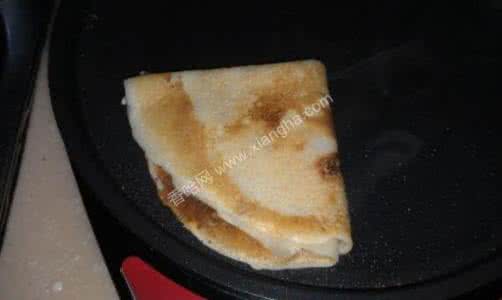 薄饼皮的做法大全图解 牛奶薄饼的做法大全
