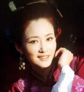 和珅老婆 和珅的老婆是何方美女 和珅的女人有多少个 和珅的女人