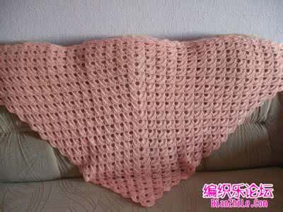 最新三角披肩钩针图解 钩针编织----百变三角披肩