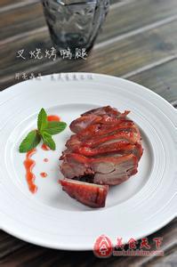 招待客人超有面子的菜 三招搞定一道绝对有面子的宴客菜-叉烧烤鸭腿