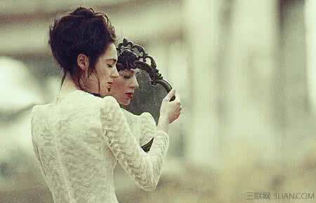 不想讨好全世界 放过自己 何必非要去讨好全世界