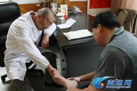 痛风性关节炎治疗方案 国医大师朱良春治疗痛风性关节炎验案