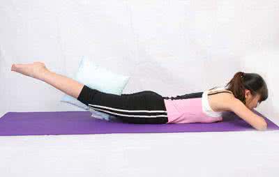 练习毛巾操 快速瘦腿打造美腿曲线