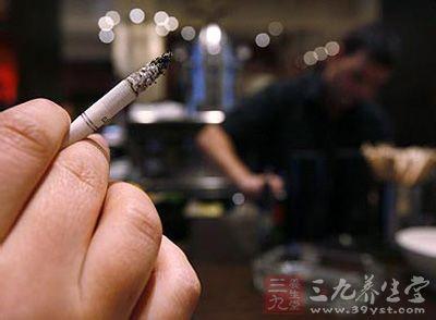 糖尿病风险评估 研究显示父母吸烟增加儿童患糖尿病的风险