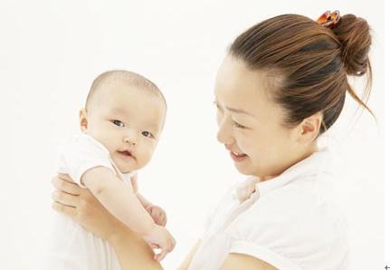 胎儿发育不好的原因 准妈妈们千万不要做这些 对胎儿不好