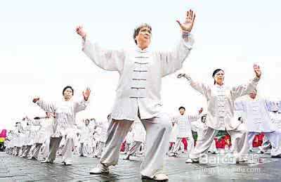 老人晨练 老人晨练七大注意事项