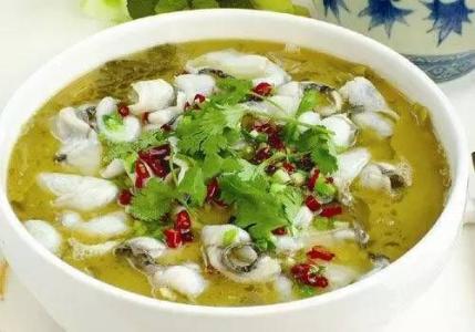 小爽酸菜鱼 手把手教会你做酸菜鱼,这酸爽够劲,鱼肉下饭,汤更营养