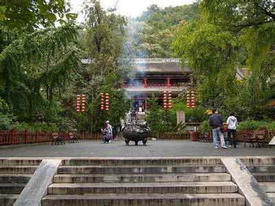 潭柘寺附近景点 潭柘寺附近景点 潭柘寺的景点介绍，潭柘寺有哪些景观