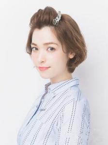 短发古装发型梳法 短发怎么扎起来 短发有什么梳法 短发如何梳上去