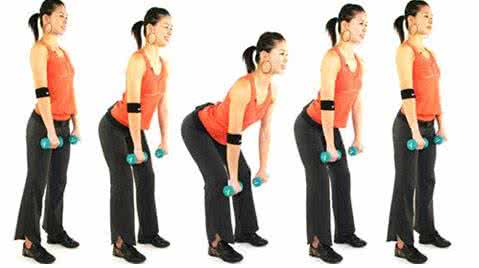 哑铃卧推常见误区 哑铃锻炼方法 哑铃健身3大常见误区