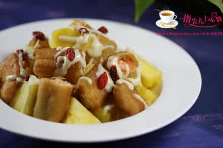 天天饮食面食炸油条 海鲜、水果、面食的完美结合----菠萝油条虾